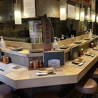 気軽に楽しめるカウンター席ご用意しております◎
