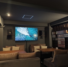 シーシャカフェ&バー Calmiaの雰囲気1