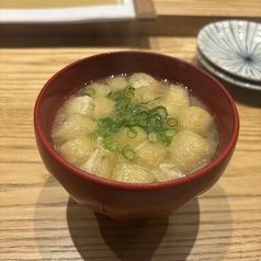 とうふと揚げのお味噌汁
