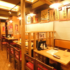 4名掛けテーブル席