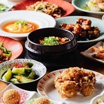定番の居酒屋メニューはもちろん、本格中華や韓国料理などハイクオリティの料理が食べ放題！