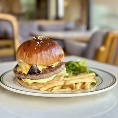 舞茸とナスの香ばしチーズバーガー