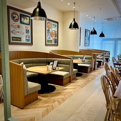 おしゃれな雰囲気で一息お過ごしください♪