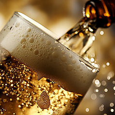 多彩なドリンクで乾杯！飲み放題のご案内☆