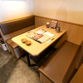 開放感のある店内。木のぬくもりが温かい癒しの空間で落ち着いたご宴会を開催頂けます。大人数様もOK！各種ご宴会にもおすすめ ♪
