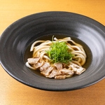 大阪の歴史がつまった料理が満載！観光の方々にも、地元の方々にも大人気の料理が多数。