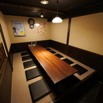 【梅田　しゃぶしゃぶ　蟹　個室　すき焼き　大阪　飲み放題　完全個室　居酒屋　海鮮　寿司　鮨】