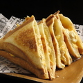 料理メニュー写真&nbsp;ザクザク 玉ねぎのツナマヨチーズ