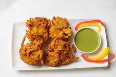 Onion Pakora オニオンパコラ（４Ｐ）