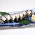 料理メニュー写真 名物　サバの太巻き寿司