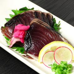 藁焼き鰹のタタキ