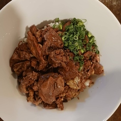 名物！牛煮込み丼