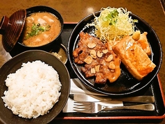 トンテキと揚げ立て厚揚げ定食