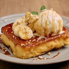 キャラメルバナナフレンチトースト