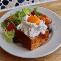 看板食パン「ムー」