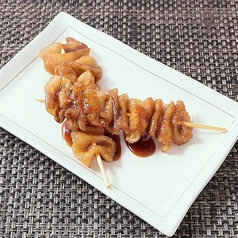 人気の鶏皮串
