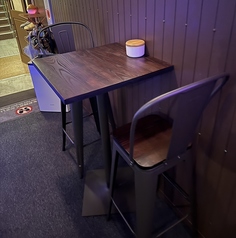 カフェテーブル席もあります！