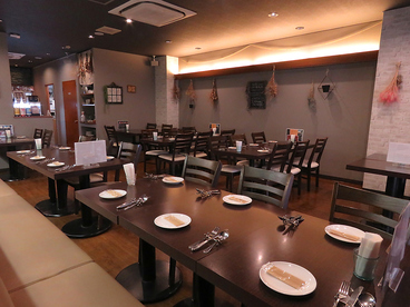 オステリア カロの雰囲気1