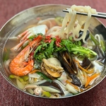 寒い冬に食べたくなるカルグクス★韓ドラでもお馴染み！（韓国式うどん）