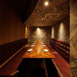 【～8名様】8人までの中人数でのご来店のお客様にもゆったりできます。