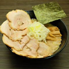 醤油チャーシュー麺