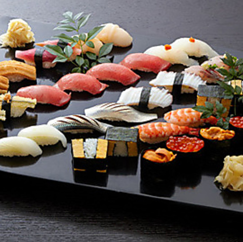 技術を極めた職人が作る創作寿司を堪能あれ！