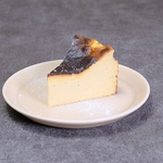 ランチタイムも営業しております。親しい方とのランチやお買い物休憩に是非ご活用ください♪