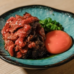 和牛炙りユッケ