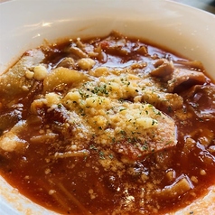 夜も食べられるモツ煮もセットでこの価格！