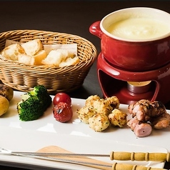 串焼き＆チーズフォンデュセットの写真