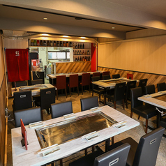 ビストロ鉄板もんじゃSAWAKAMI サワカミの雰囲気1