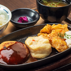 デミハンバーグ＆チキン南蛮定食