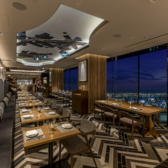 The Living Room with SKY BAR 三井ガーデンホテル名古屋プレミア18Fの特集写真