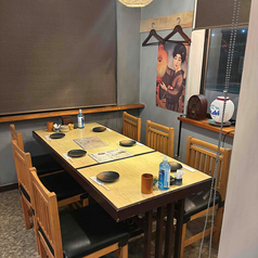 6名様用テーブル席