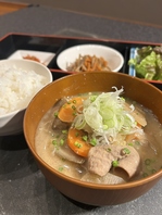 お手軽に宮城の味覚を!ボリューム満点のランチセット