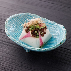 寄せ豆腐和牛しぐれ添え