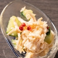 料理メニュー写真&nbsp;きゅうりと蒸し鶏の冷製 ネギソース