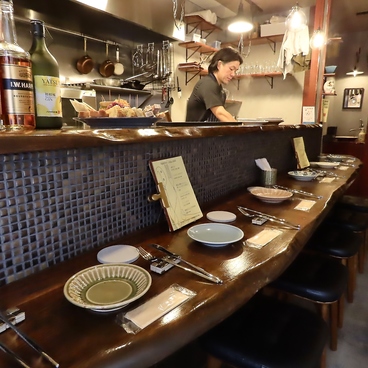 Bistro d.y.l（ビストロ ディル）の雰囲気1