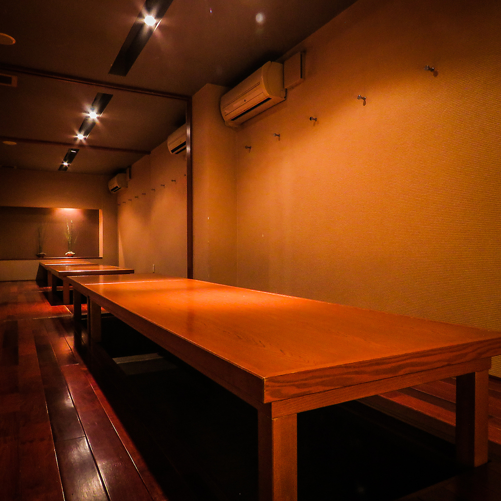 8/1OPENの個室居酒屋！全席喫煙可能で最大20名様まで宴会可能な居酒屋です！