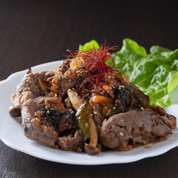 当店自慢の名物、マッチャン（牛のギャラカリカリ焼）！