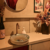 清潔感のあるお手洗いで身だしなみチェックもばっちり！