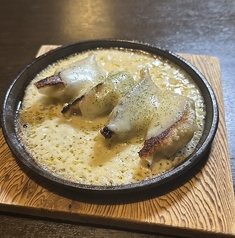 鉄板チーズ餃子(4コ)