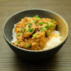 ホルモン丼