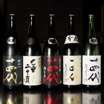 地元静岡が誇る自慢の地酒をご用意◎厳選した地酒を飲み比べるのも日本酒の楽しみ方のひとつ。