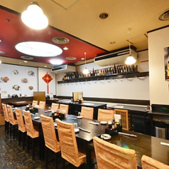 20～50名様まで貸切可能！広々とした店内で仲間や会社宴会も周りを気にせず盛り上がれます。食べ飲み放題プランでぜひご利用ください◎