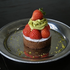 いちごとピスタチオのタルト