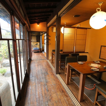 SABAR 京都烏丸店の雰囲気1