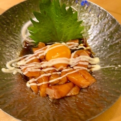 リピートしかいない！トロサーモンユッケ