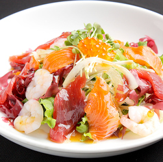 海鮮サラダ