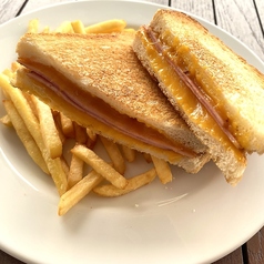 Grilled Ham & Cheese Sandwich/グリルハムとチーズのサンドウィッチ